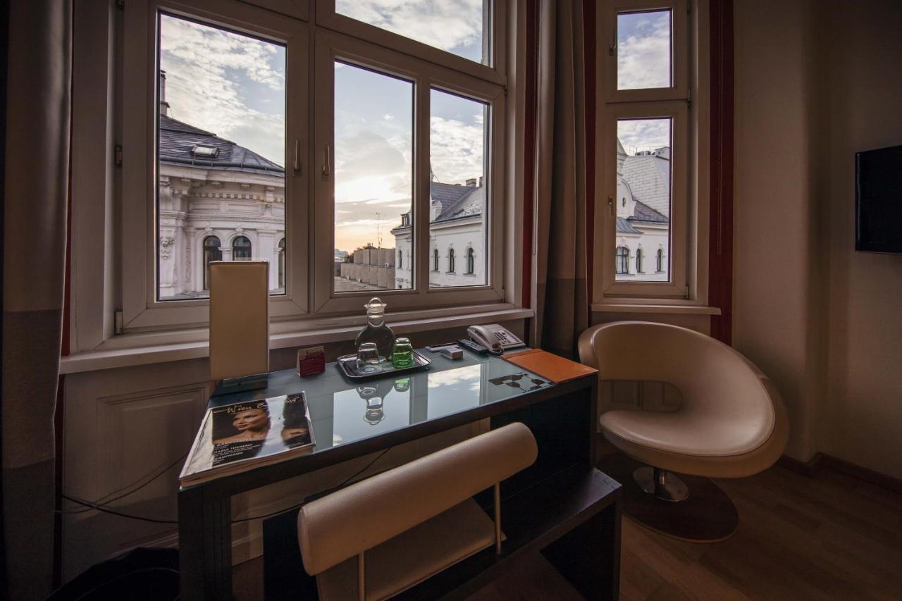 Hotel Rathaus - Wein & Design Viyana Dış mekan fotoğraf